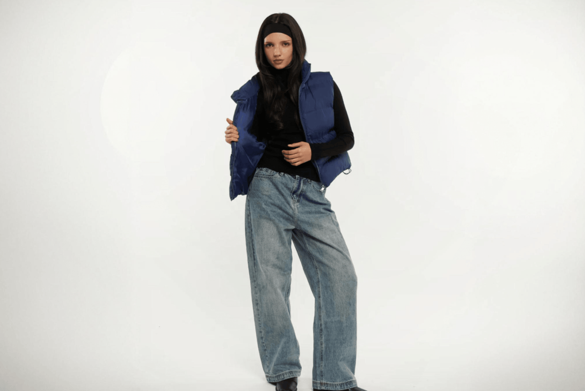 Can Puffer Vests Be Worn Indoors? Tips for Style & Comfort - PUFFIT