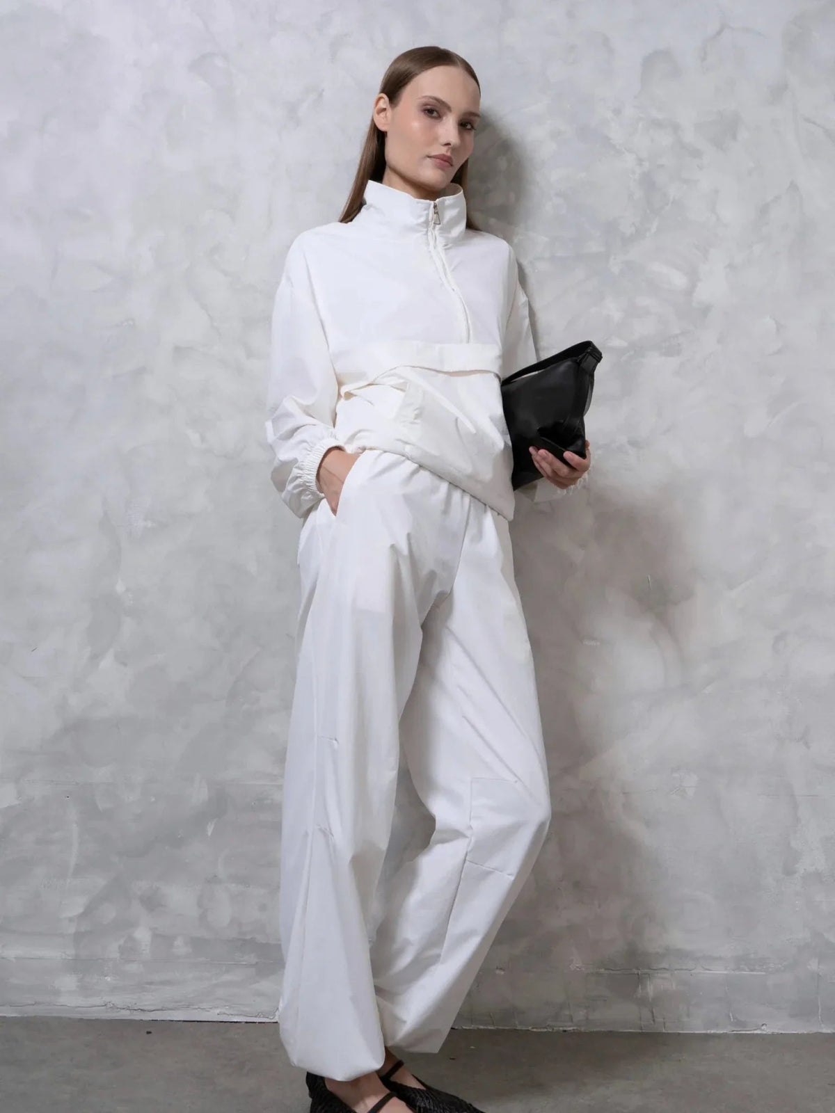 LP09-2026-Bright White-S