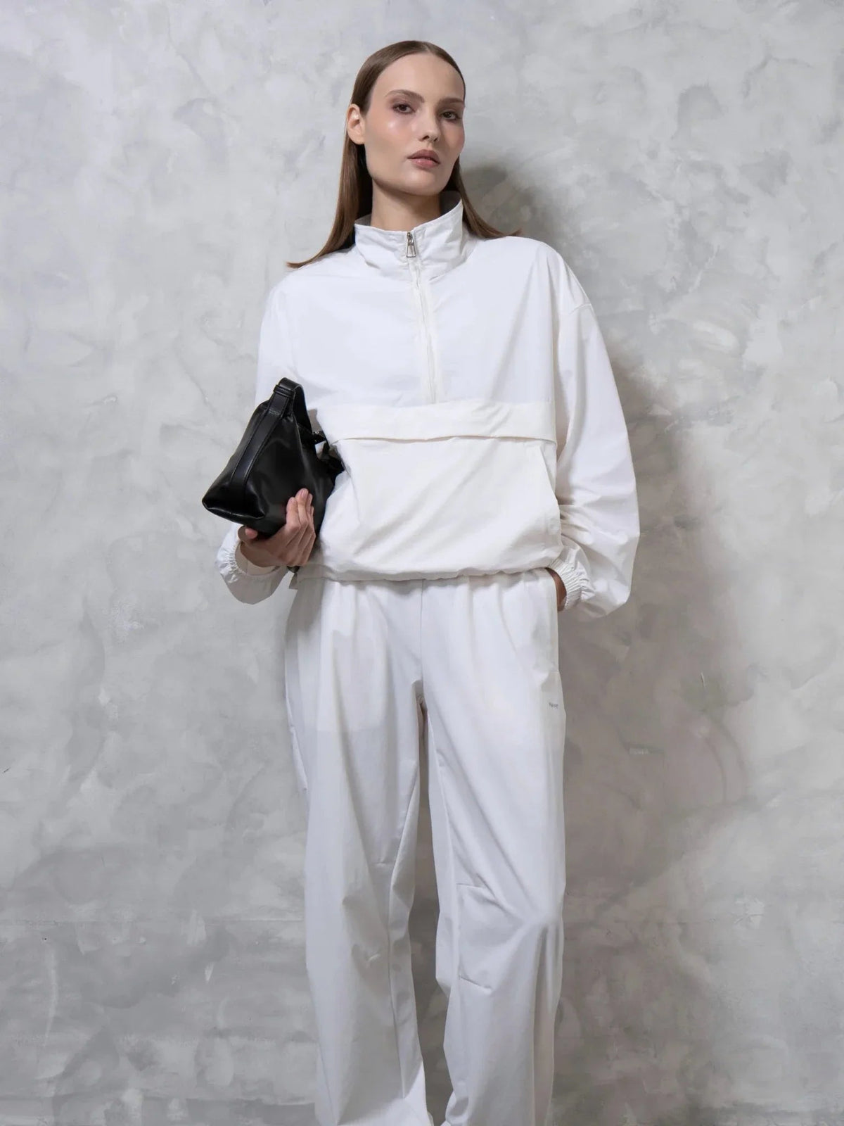 LP09-2026-Bright White-S