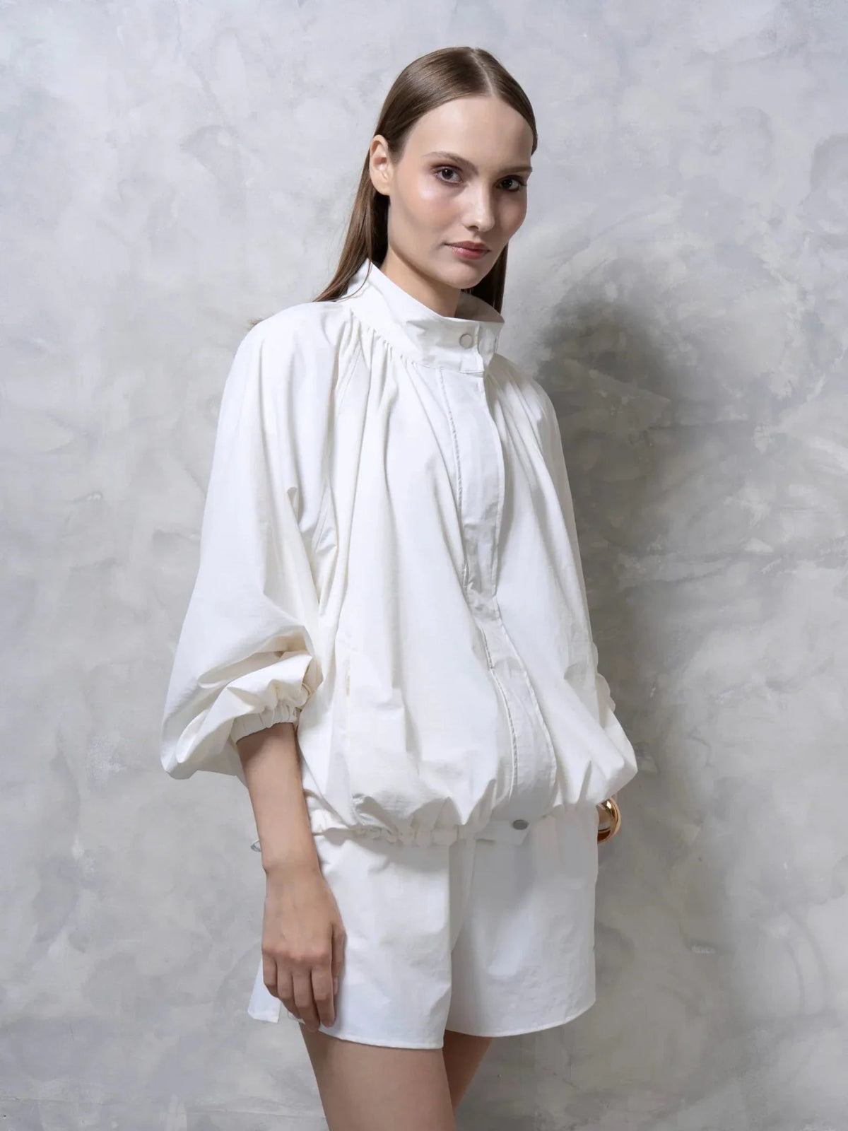LP06-2026-Bright White-M