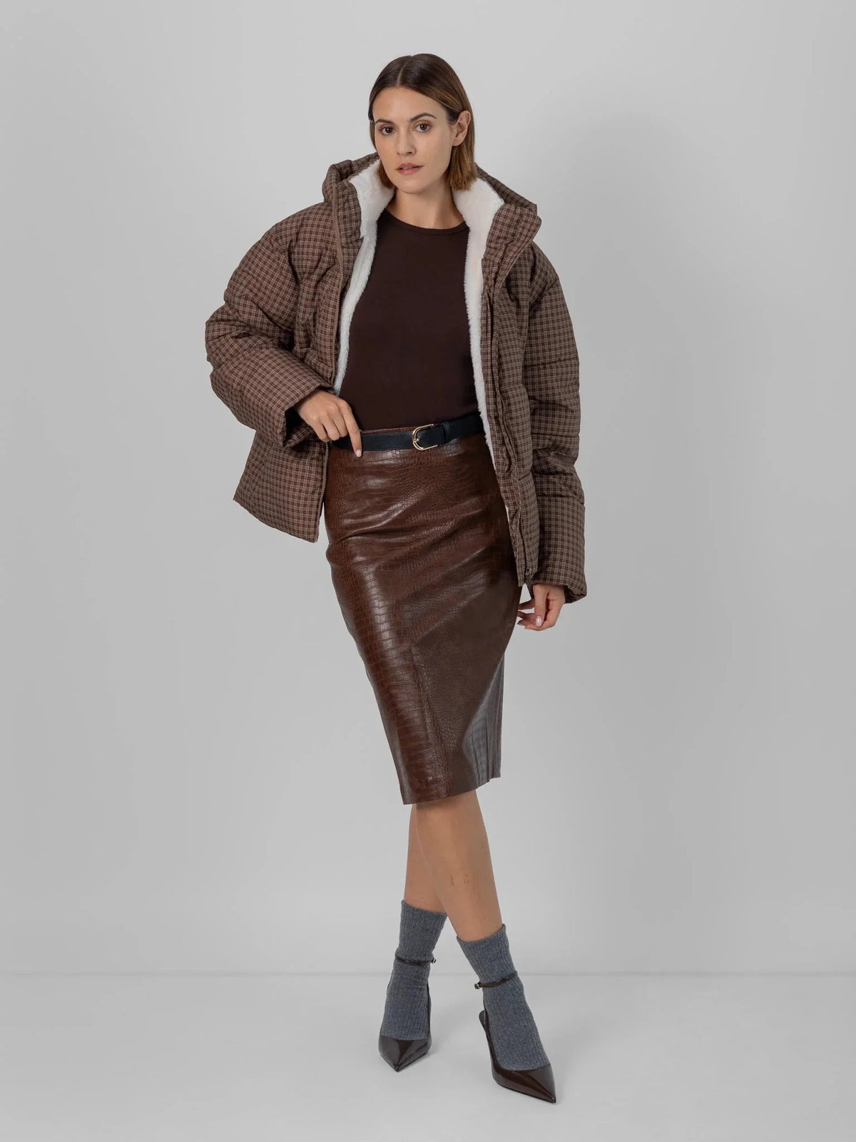 C02F-26-Brown Check-XS
