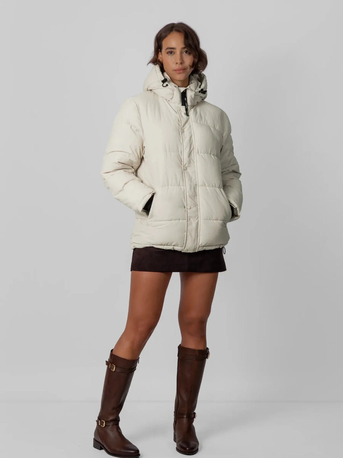 A09-2025-Pearl White-S