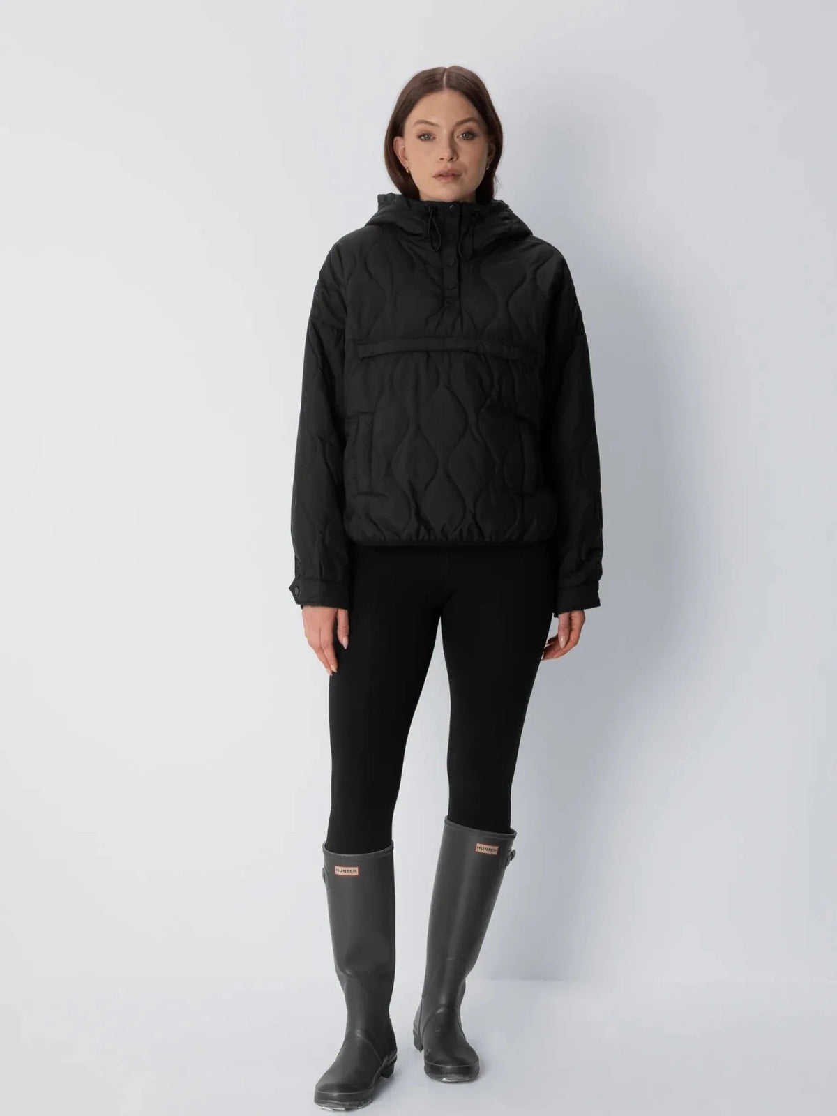 Q01-Black-S