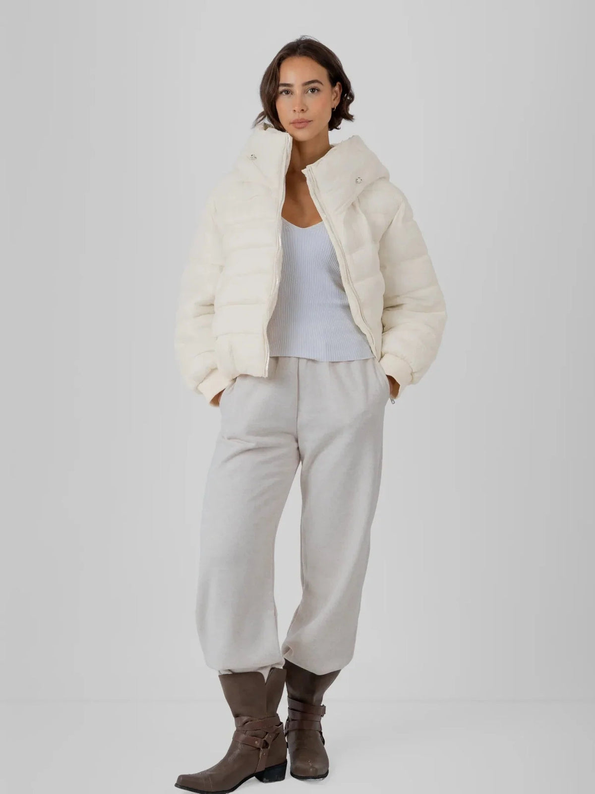 WA02-26-Cream-S