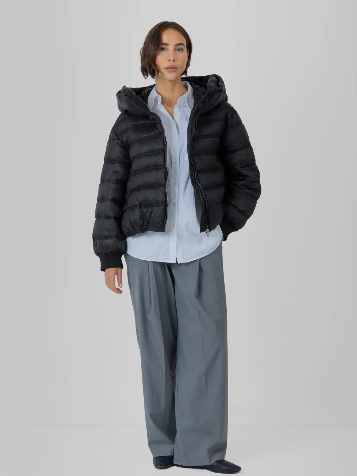 WA02-26-Black-S