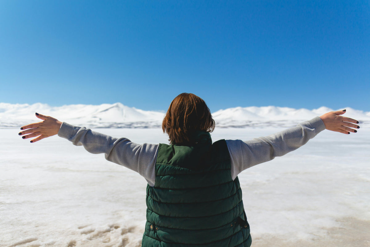 5 Ways to Style the Removable Hood on Your Plain Puffa Jacket for Any Occasion - PUFFIT