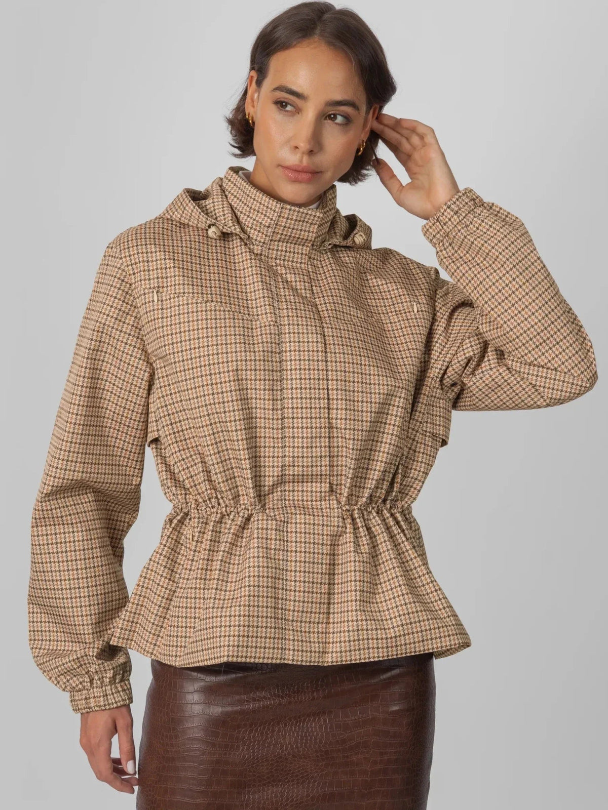 How to Wear a Drawstring-Waist Rain Jacket Without Losing Movement - PUFFIT UK