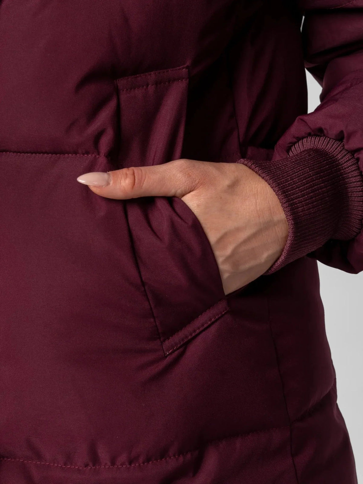 A08-26-Burgundy-XS