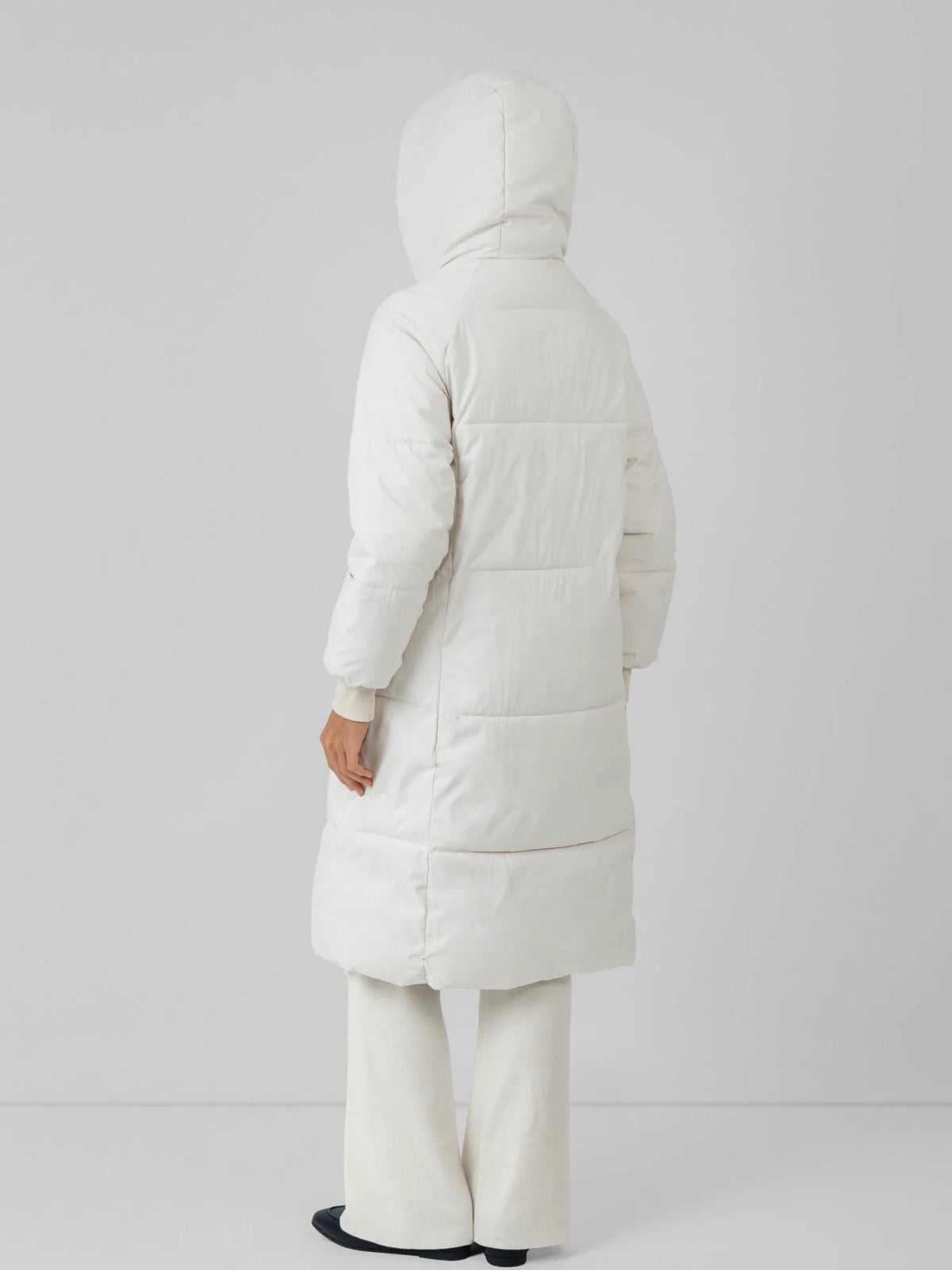 A08-F-2025-Arctic White-S