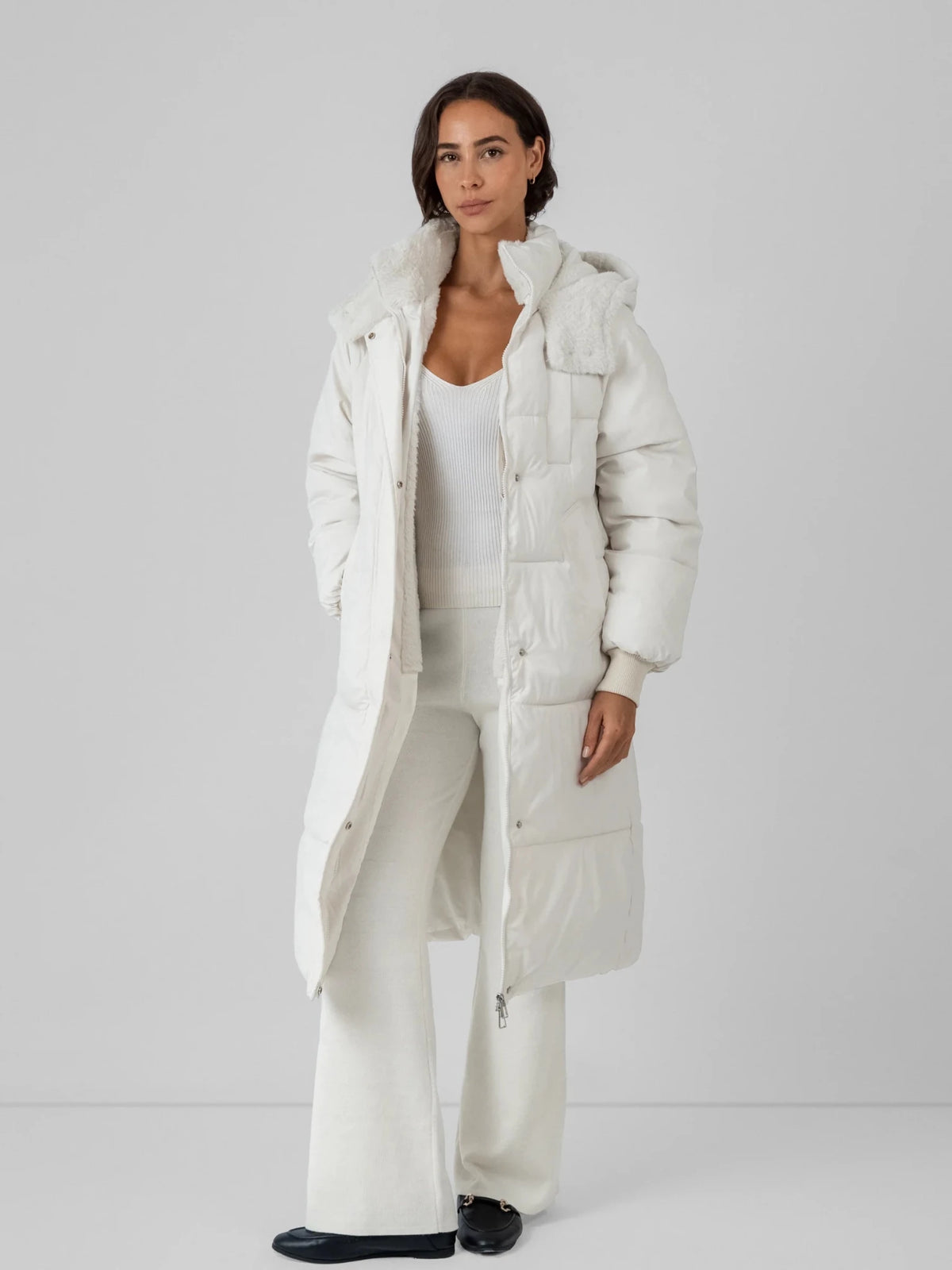 A08-F-2025-Arctic White-S