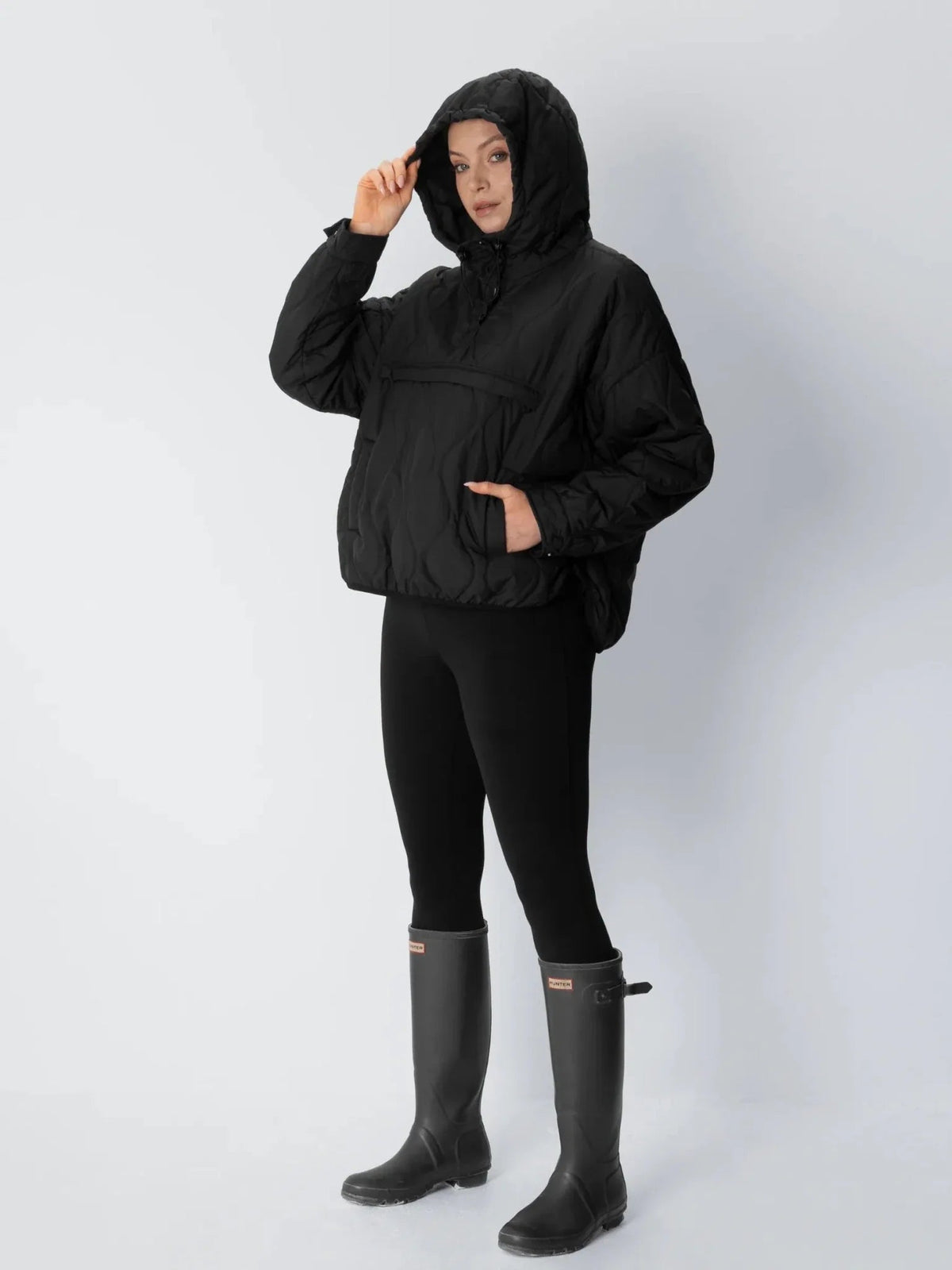 Q01-Black-S