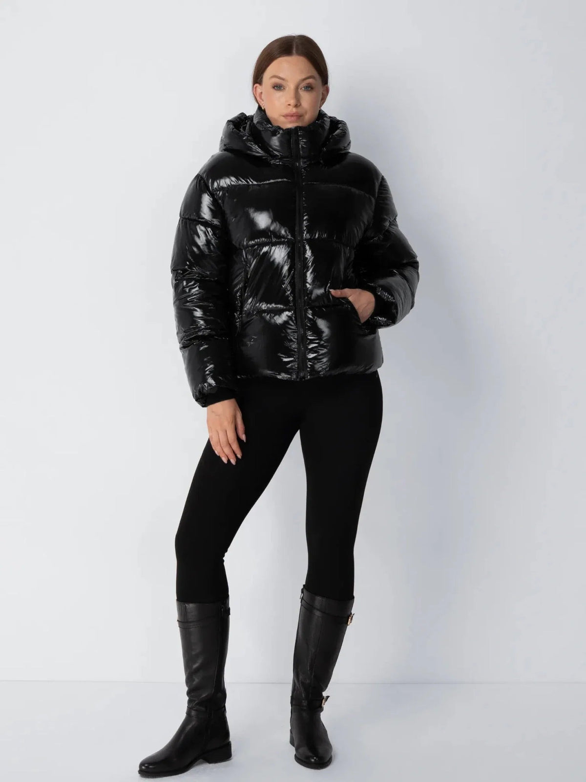 C02-26-Shiny Black-XS