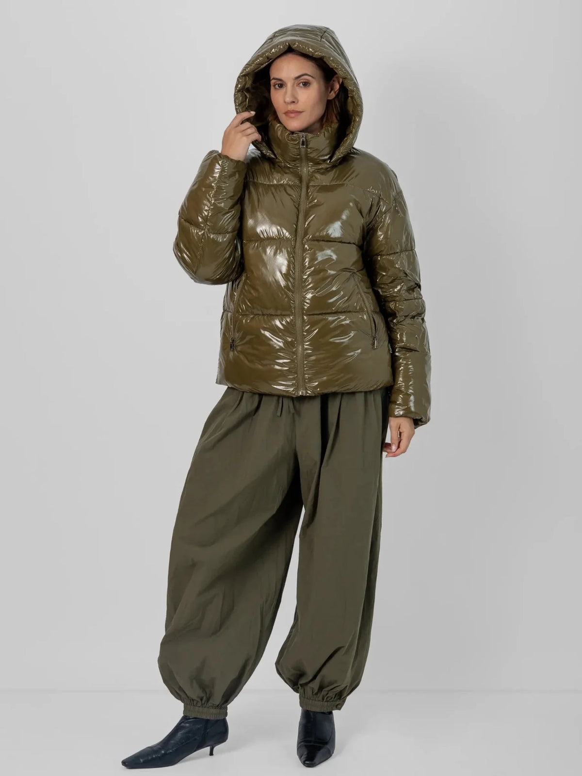 C02-26-Shiny Green-XS